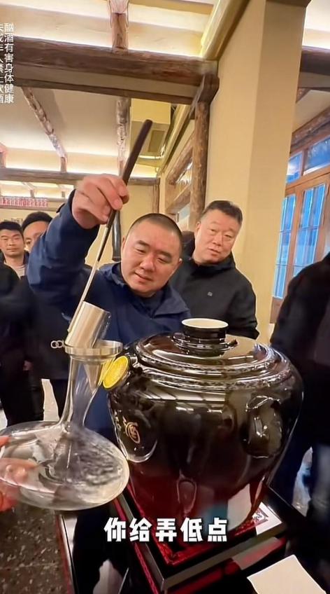 用饭碗喝掉一套首付？北京一场家宴，颠覆了所有饭局逻辑没有铺张的排场，没有刻