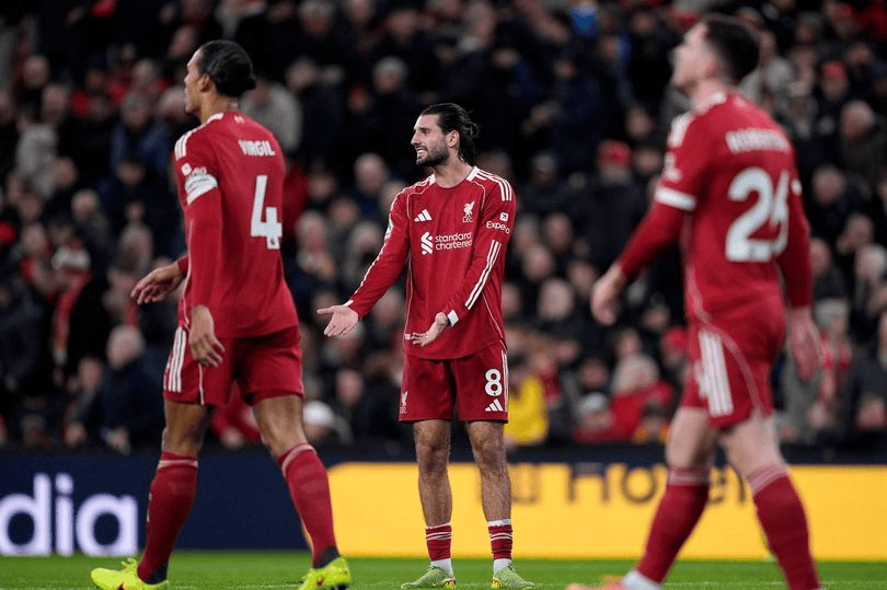 奥尔德里奇: 利物浦防守糟透了, 击败维拉皇马是虚假的希望