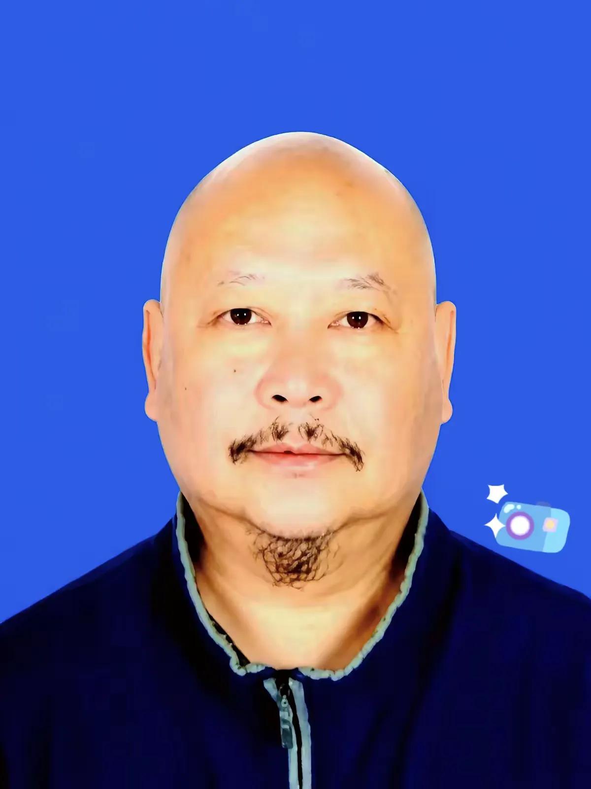 他跳下去的时候，外套都没脱！52岁，湖南师大美术学院教授、博士生导师，那双手平