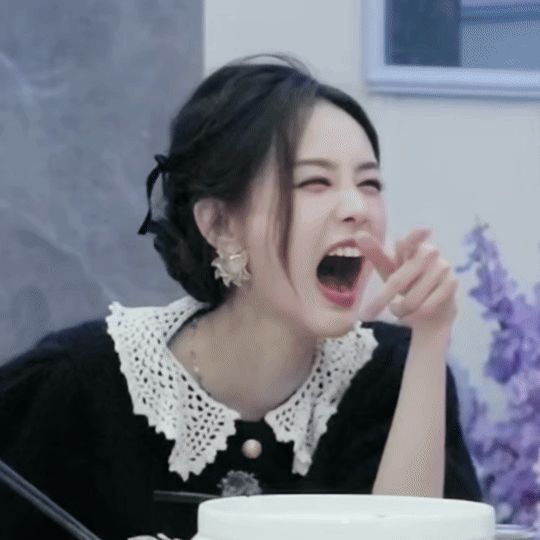 李一桐我只能旺我自己旺不了夫可是这么多年了被网友称为体寒女星，拍什么剧都火不了