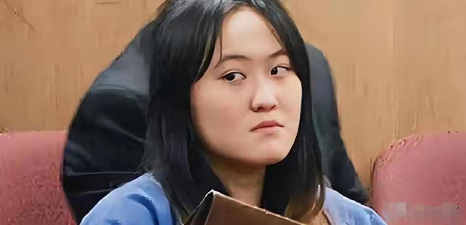 留学生翟云瑶被驱逐回中国：“只欺负中国人”的女魔头，回国改名，从此销声匿迹。