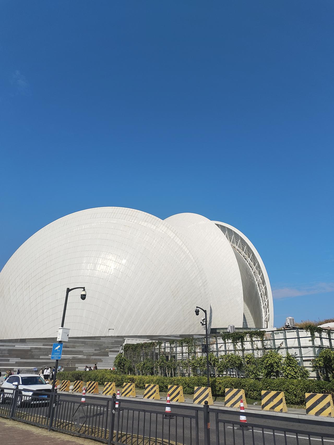 读不懂杨绛，别轻易走进婚姻女人这一生，最该读懂的书，是杨绛。没看透婚姻与人