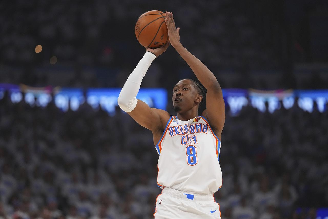 雷霆二当家杰威打硬战能力不太行啊，最近3场比赛输了2场，数据都很差！1，输给