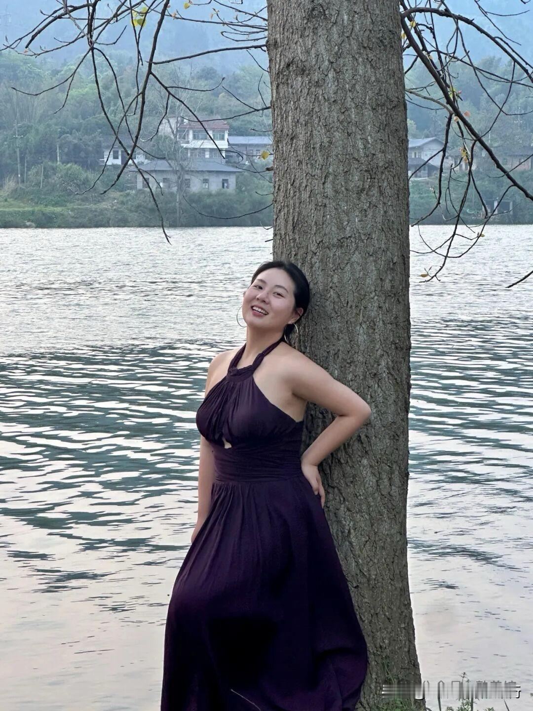 中年女人真有那么大的魅力吗?实话实说，中年女人的魅力，根本不是脸蛋身材，是降维打