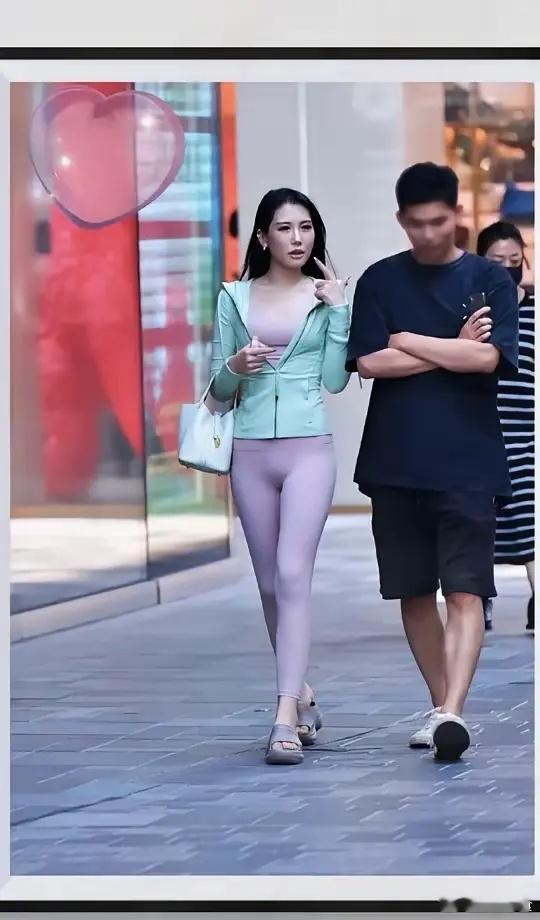 为什么有人说瑜伽裤不适合逛街？​​​