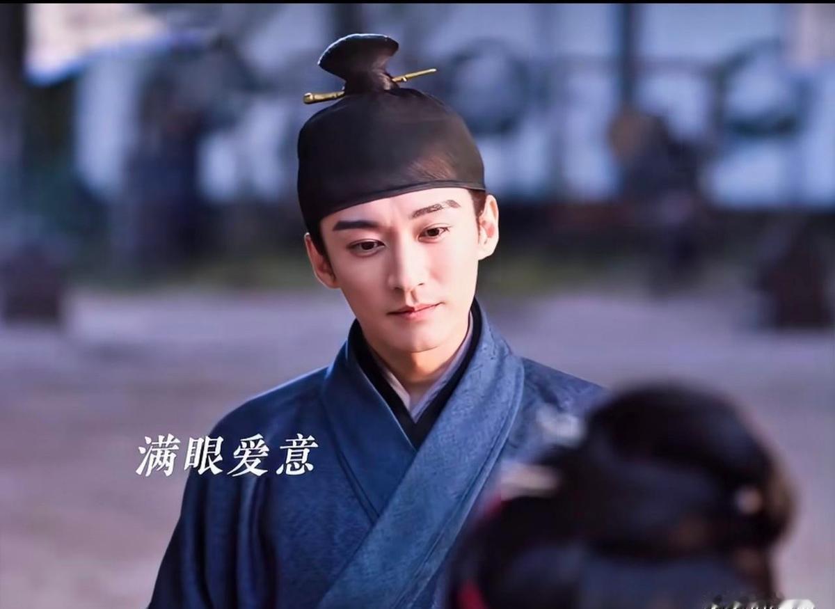 谭松韵这台“人形挂件”体质，真的绝了！刘学义在演艺圈蛰伏了整整15年，搭档吴谨