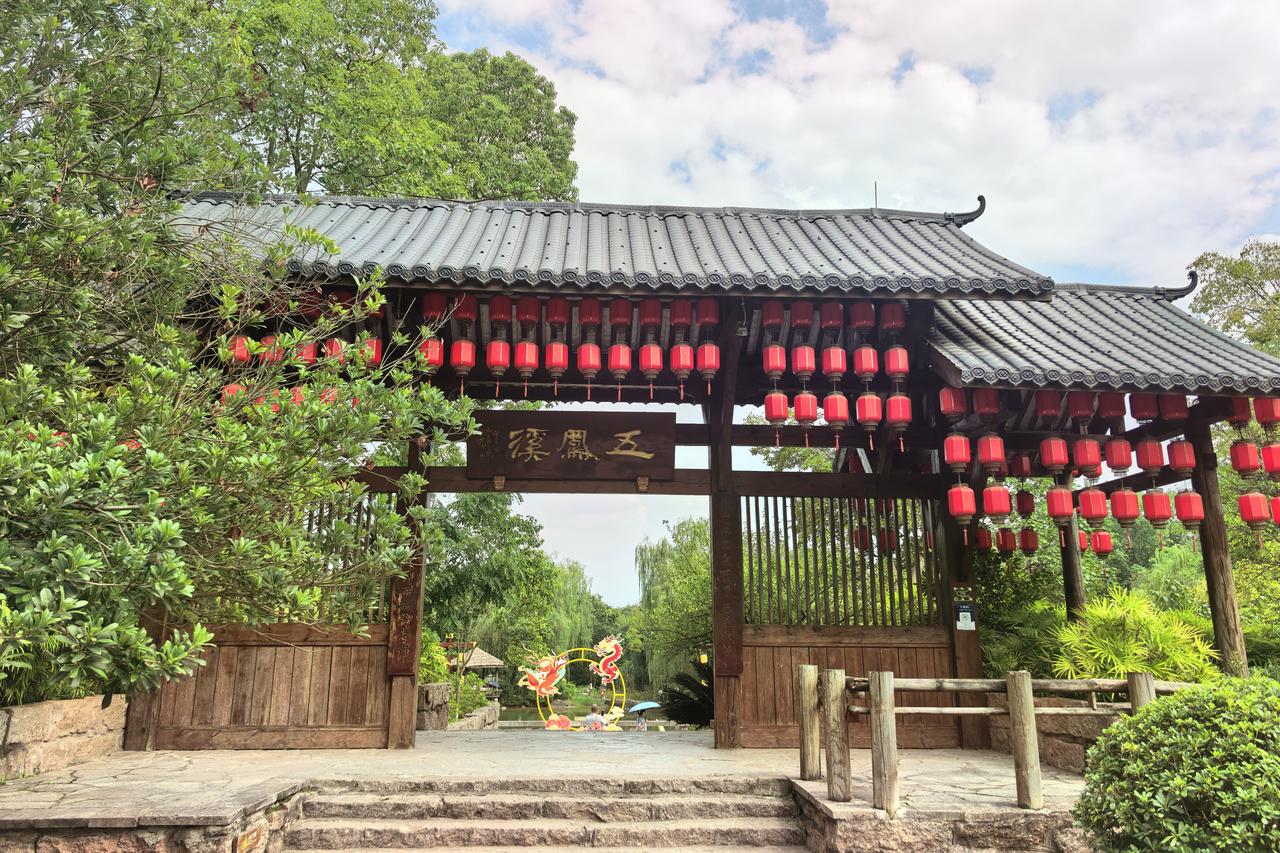 五凤溪，一山一水一古镇｜穿行于金堂县五凤溪古镇，满目都是四川古镇独有的烟火诗意。