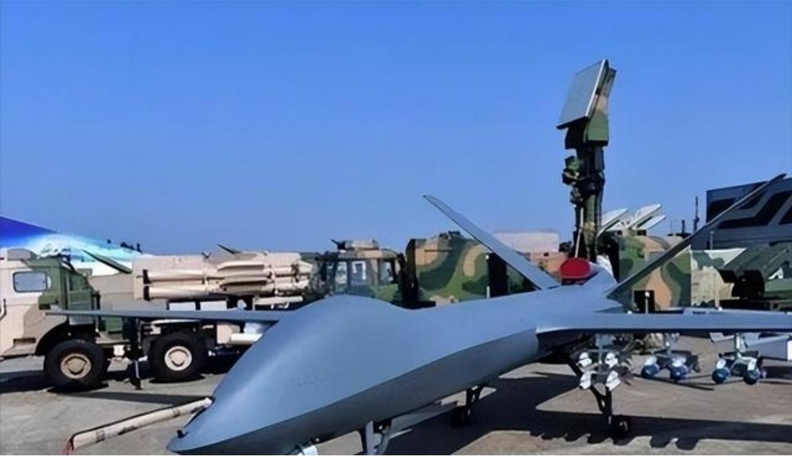 俄专家评价：中国很多武器性能超过美国，但都有一个共同缺点！中国造的新式武器越来越