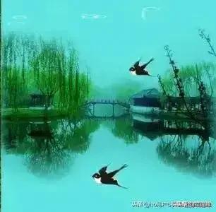 下联：龙腾瑞气壮千山横批：春满乾坤【对联解析】1.意象与意境：上联：“