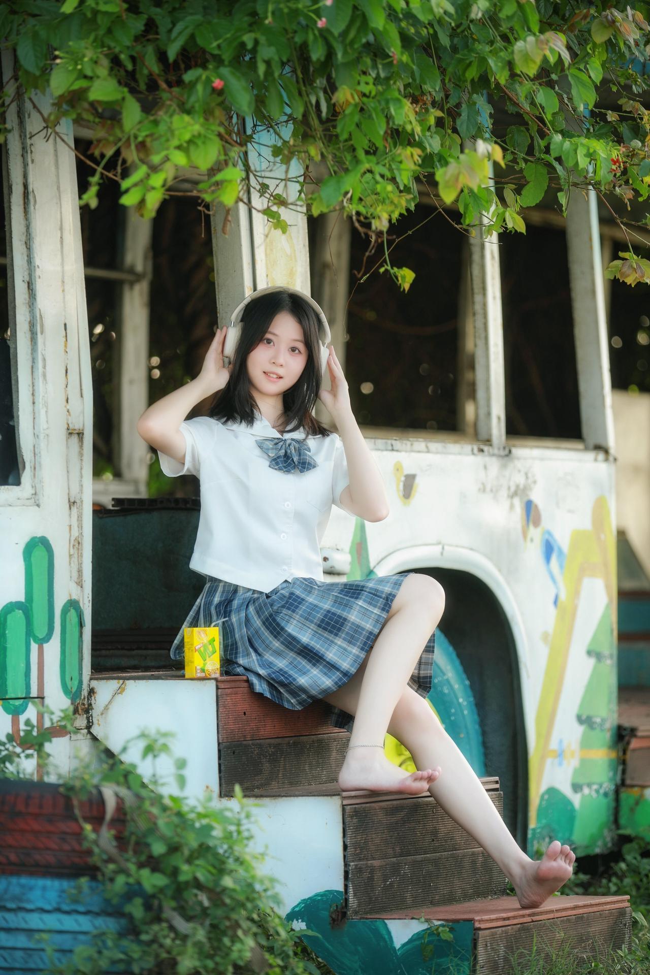 周五的风都是甜的，愿所有忙碌都有温柔收尾。