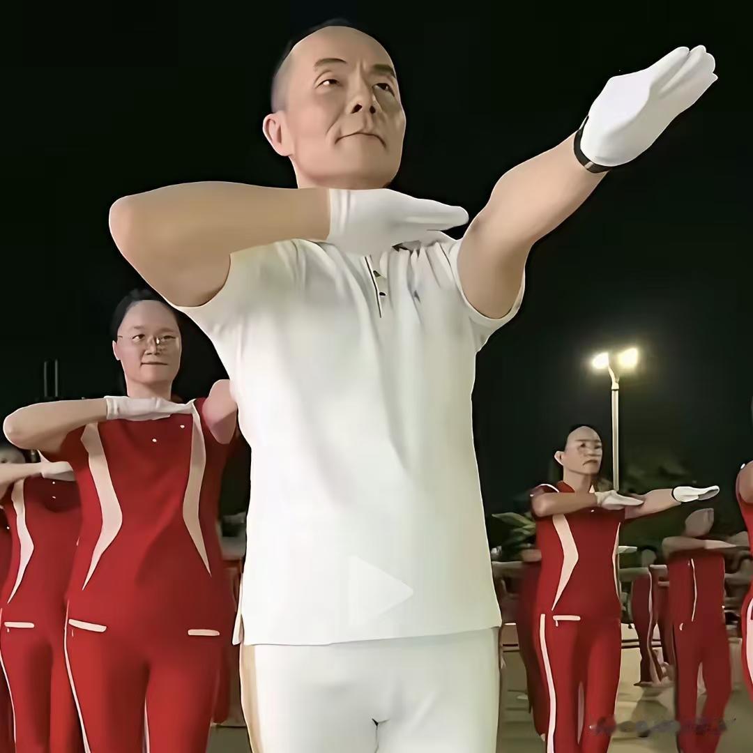 暴走团的性质是什幺？为什么会有这样的一个组织？以前没有现在出现？这是在扰乱社会？