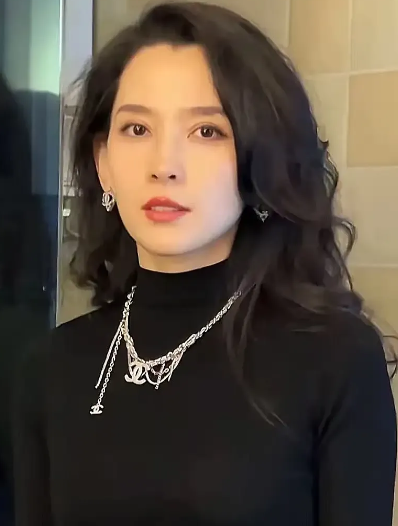 森林北摊牌了，不再装了，直接和网友开撕，原来是我们小看她了