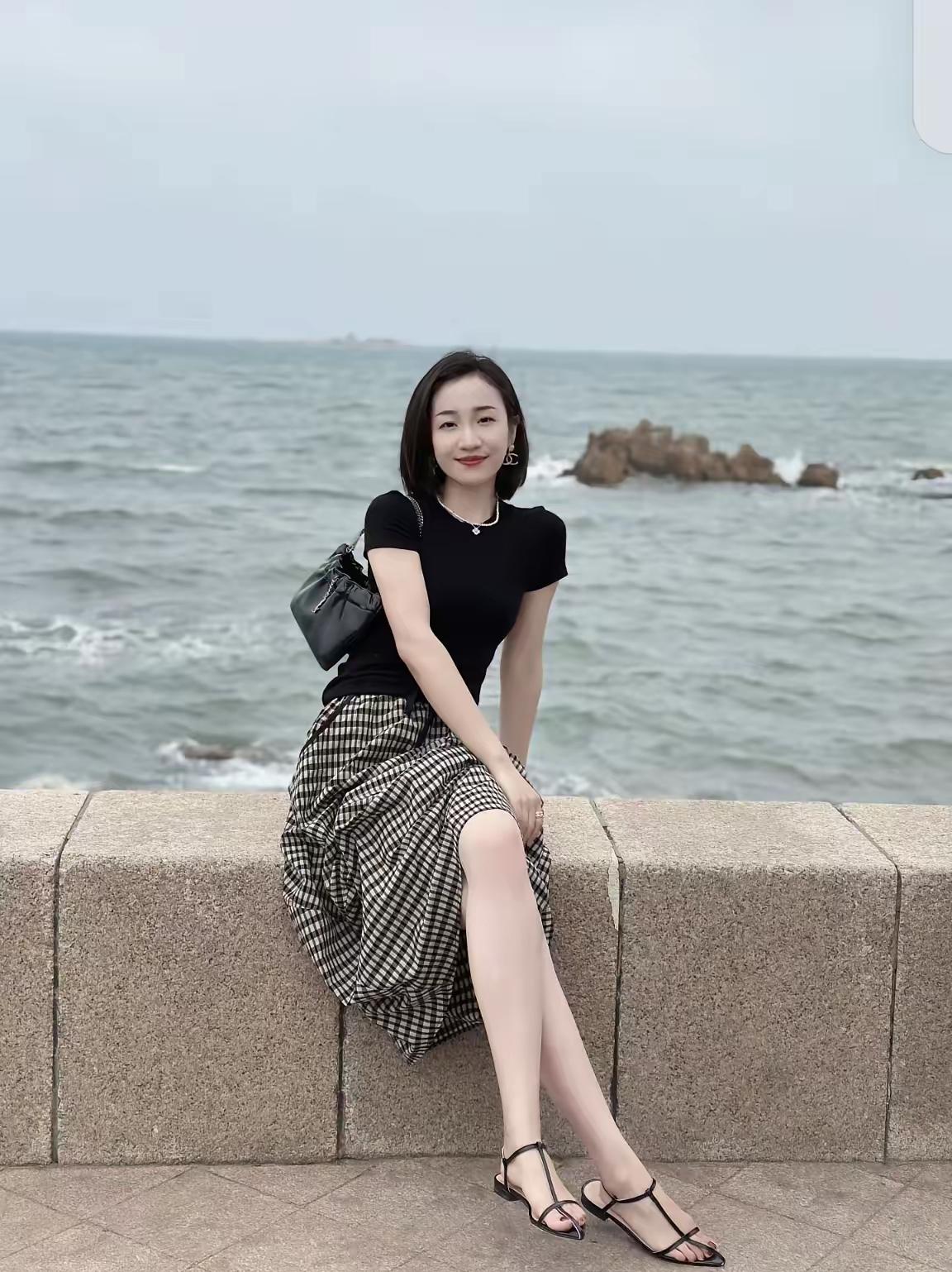 这种漂亮的女孩儿，彩礼30万你能接受吗？