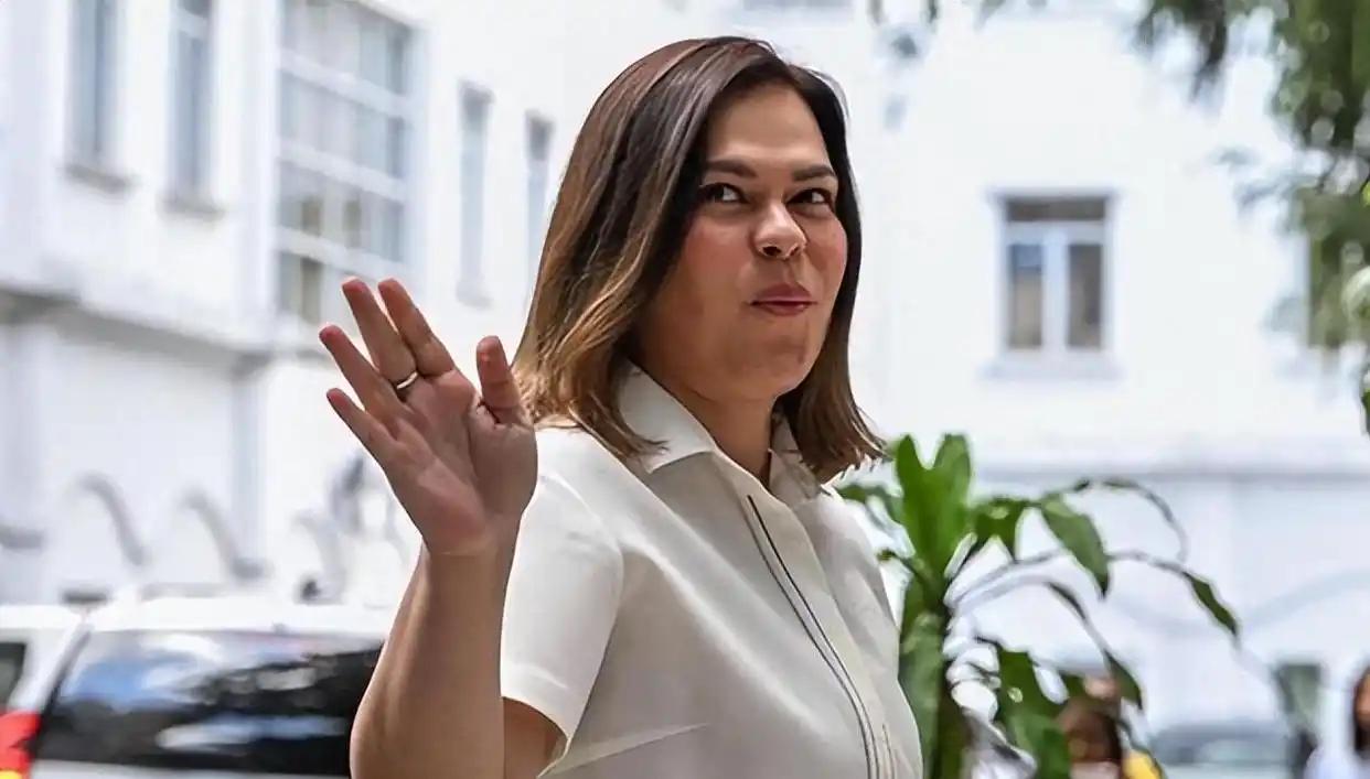 摊牌了！前总统阿罗约在这个节点高调介入莎拉弹劾风波，外界大多认定她是出面力保杜特