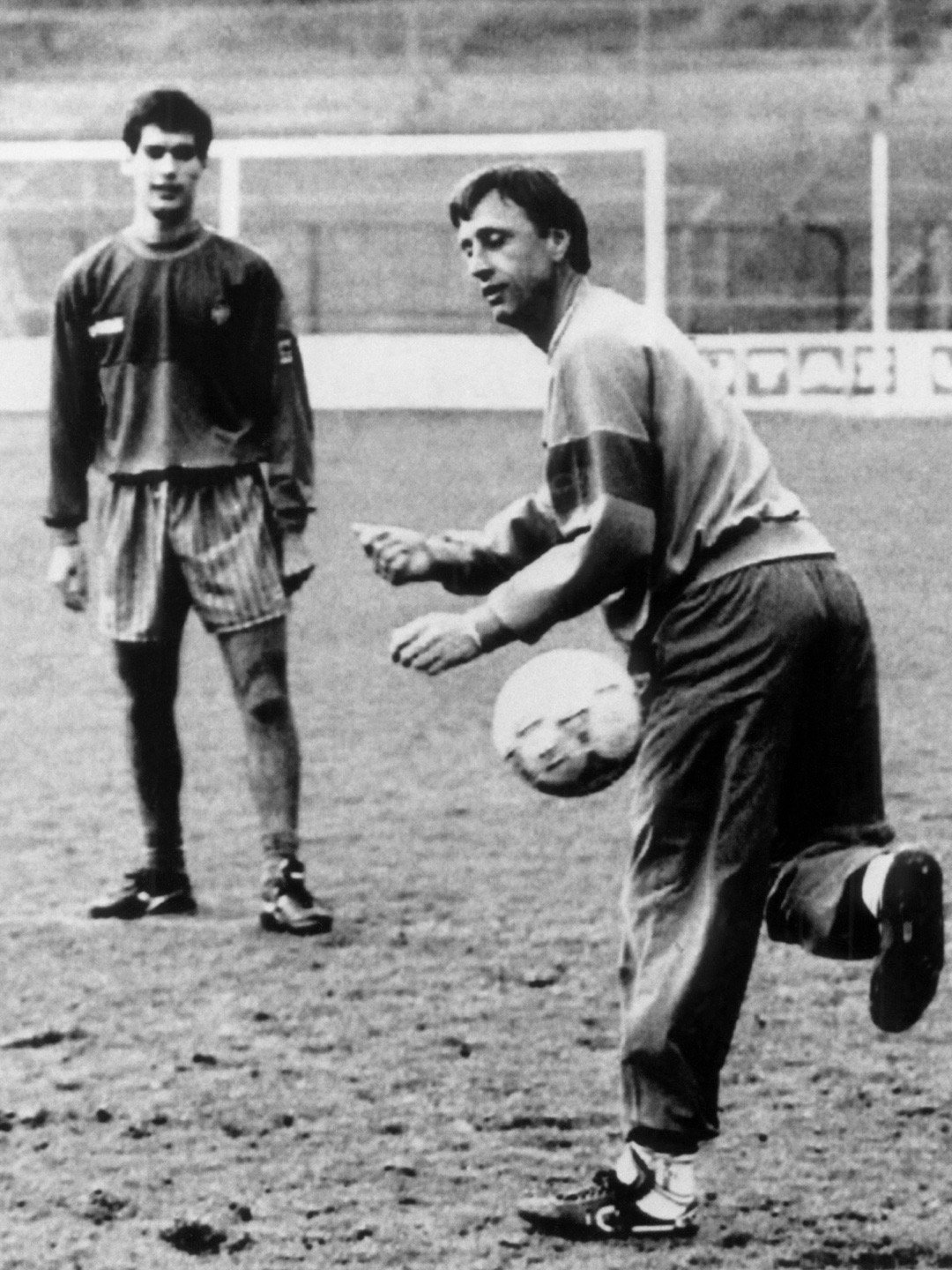 教父克鲁伊夫的账号发的生贺图