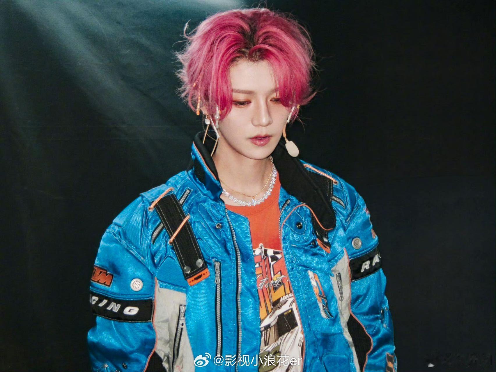 鹿晗我P都不敢P这么白知道鹿晗白没想到这么白哈哈哈哈哈五哈泥潭名场面，全员变泥