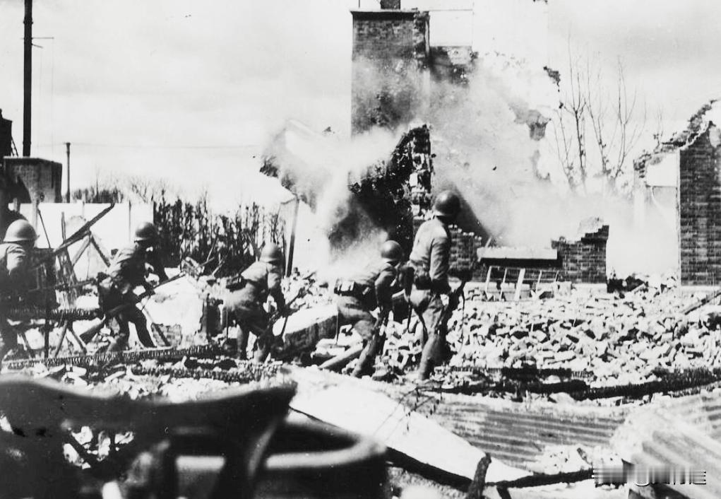 当年的淞沪会战有多惨烈？上海那年秋天的天色，总像被炮火熏黄。八十万中国军人