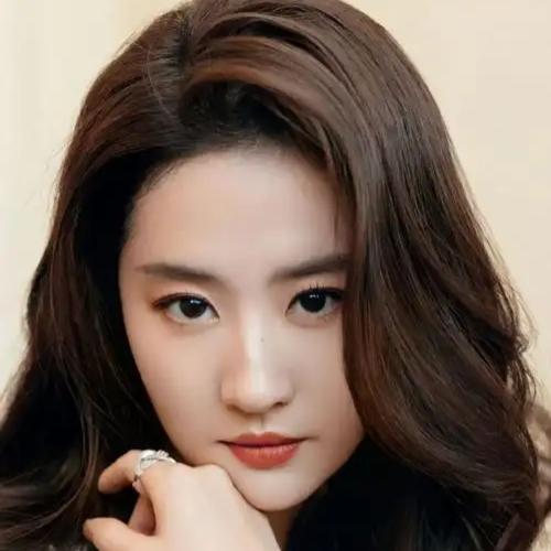 我敢打赌！她年轻时比刘亦菲还要漂亮，你知道她是谁吗？邓丽君是一个时代的代表