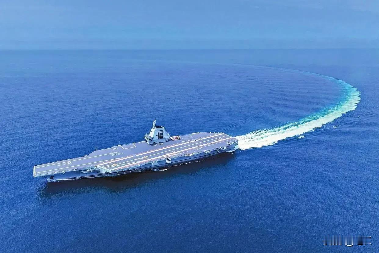 韩国一位军事专家近日指出：“即使美国出动全部11艘核动力航母和所有先进装备进攻中