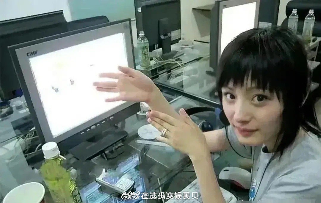 2007年，在网吧上网的杨幂，怎么也想不到会有今天的辉煌成就吧