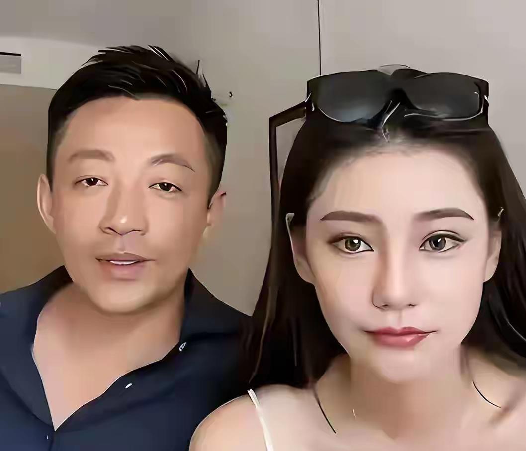 汪小菲的新日子那女的进门了，看着温顺顺，其实有主意。她跟小菲在一起，事办得稳，