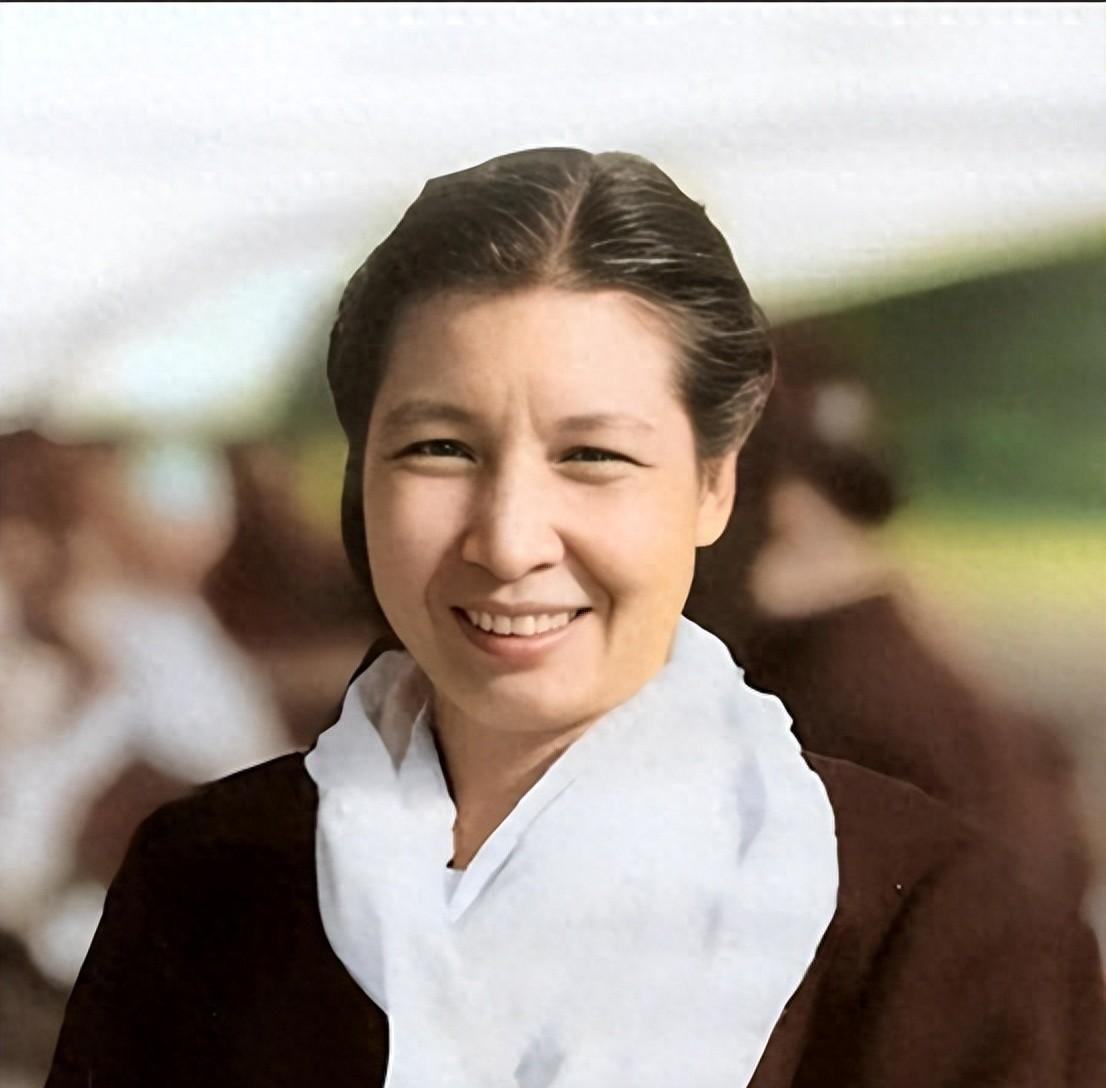 1973年曾志致信毛主席诉说苦衷：我作为最早的红军战士，如今却没有一套军装！1