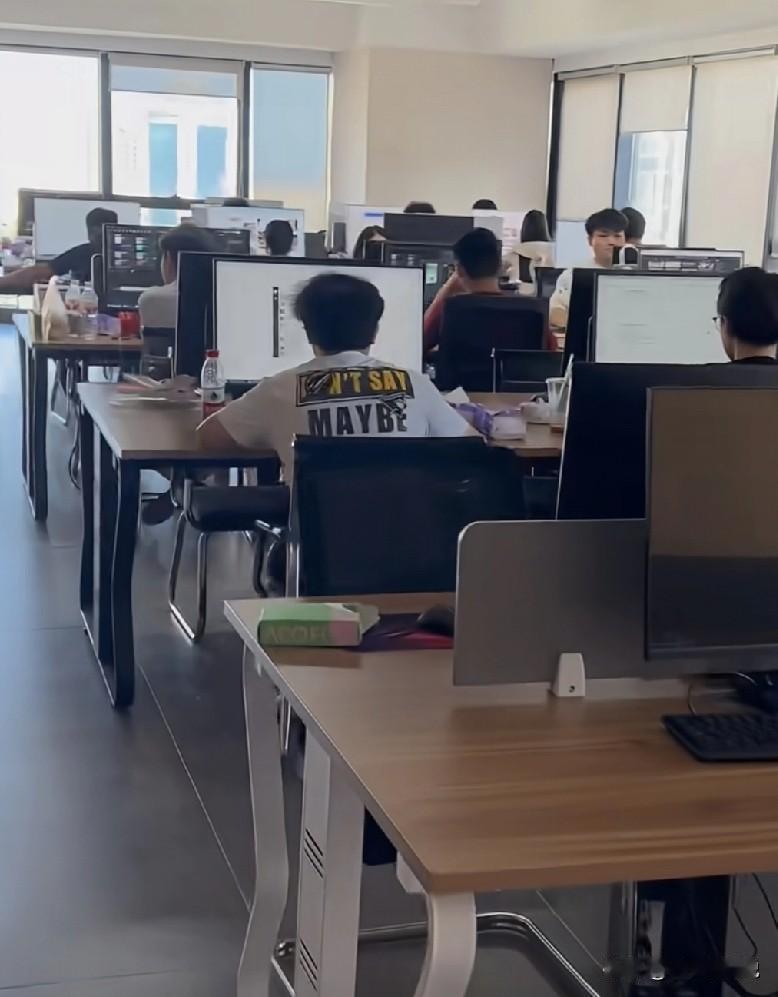 通过面试的候选人在背调环节又出岔子[捂脸哭]给公司提供的薪资流水作假！本来这种情况