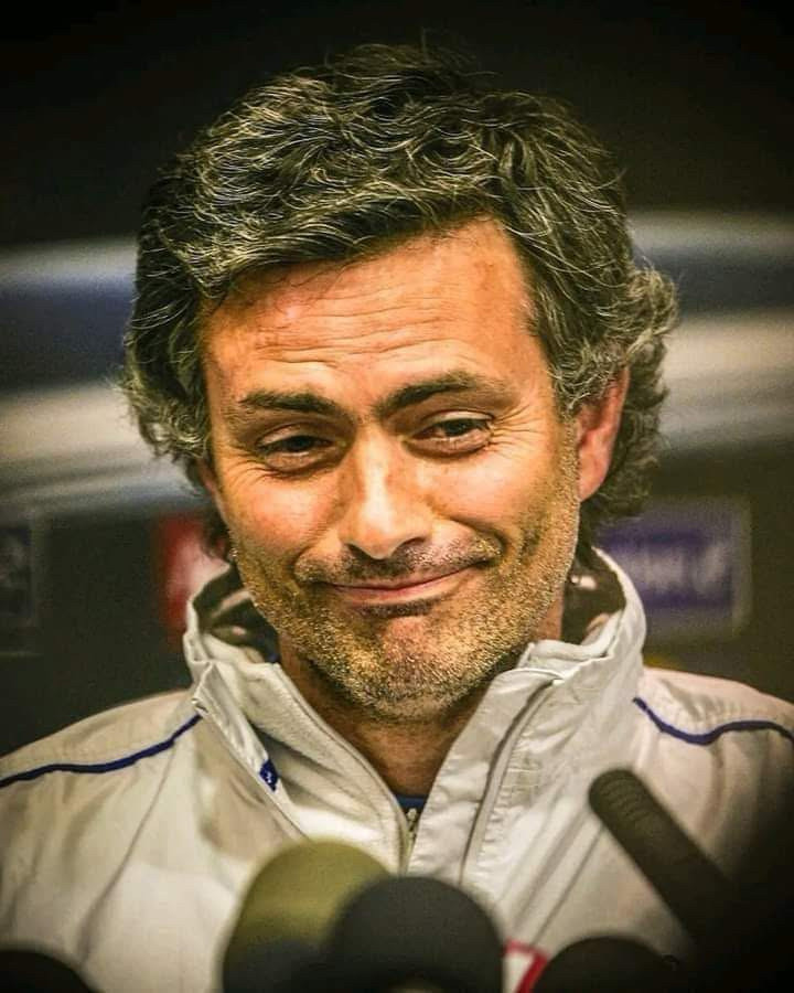 弗格森新书中，称赞皇马时期穆里尼奥最为强大：“穆里尼奥在马德里执教期间，我每周都