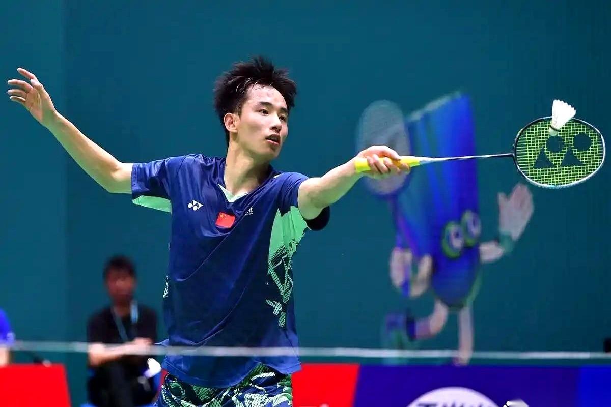 我天，今天国羽男单是商量好了集体掀桌子吗？一个爆冷是意外，三个全是爆冷，这就不