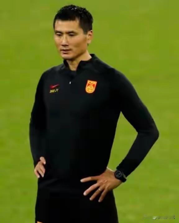 为什么媒体瞄准了山东青岛西海岸队？前有主帅邵佳一成功竞选国足主帅，后有徐彬留洋，