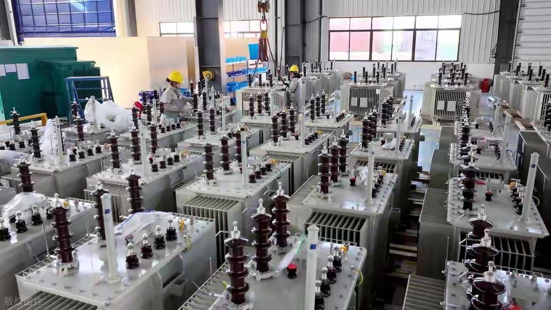 【欧美电网告急，为何排着队求中国“救命”？】你可能想不到，如今全球最紧俏的“硬通