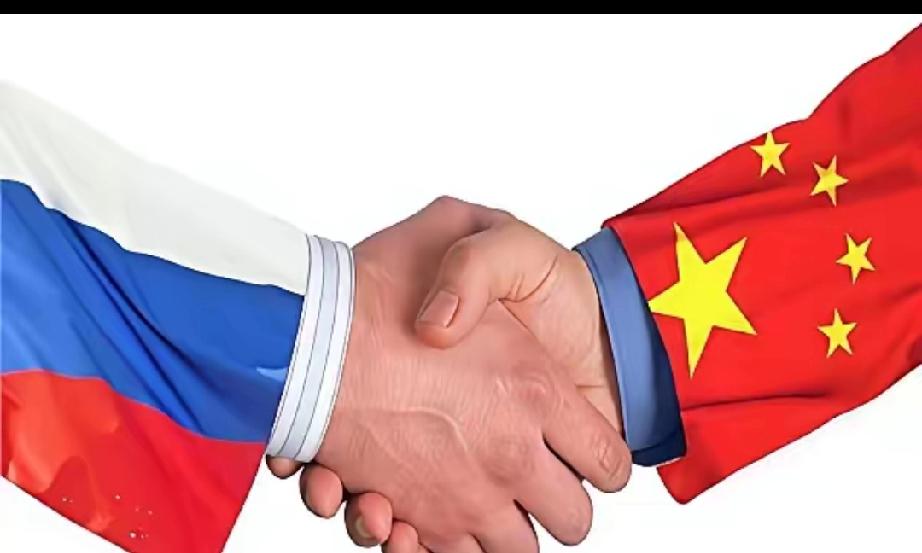 俄罗斯为什么会松口向中国提供重型发动机？答案其实就一句话：它发现，自己没法再慢