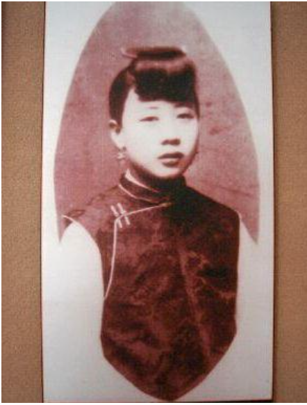 1936年，民国第一妓女去世，竟有数万群众赶来为她送行。就连张大千、齐白石都跑来