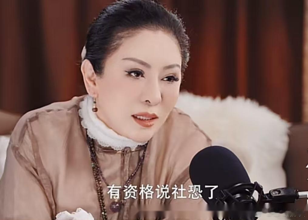 向太一句话点破梁朝伟社恐真相！ 向太：“梁朝伟年轻的时候很开朗的，他现...