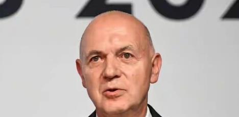 世界杯的铁律被美国队撕开一道口子后，英格兰向国际足联提要求！美国队刚以1