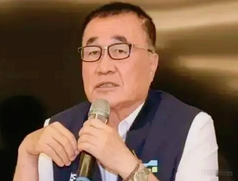 绿营操弄假民调遭质疑！距离台湾“九合一”选战投票还有一个多月，岛内各种民调扎堆