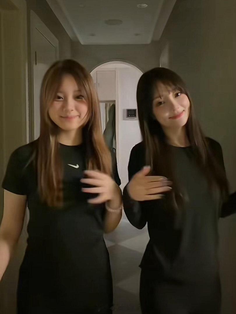刷到贾乃亮女儿跳舞视频！甜馨和妈妈太像了谁懂，像一对儿十七八岁小闺蜜👯♀️🎀