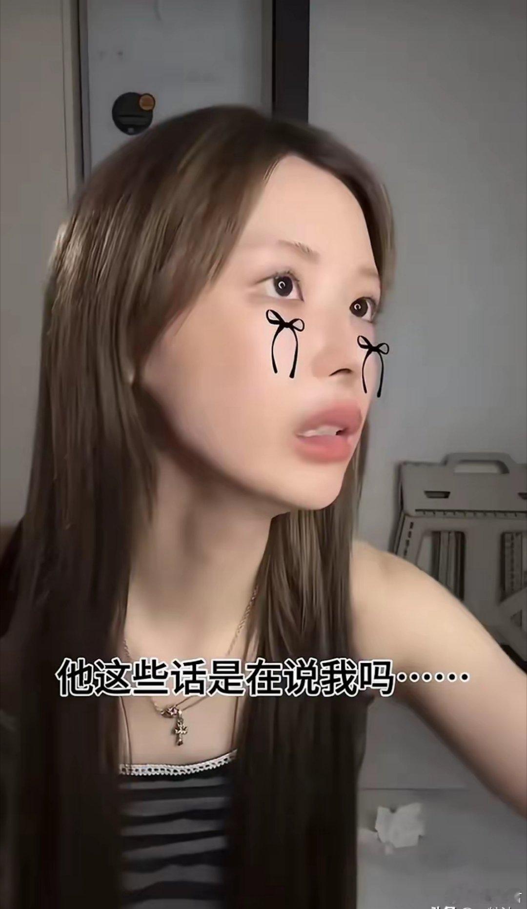 一束向日葵酿成悲剧：日本籍女网红在韩被饭圈网暴至直播自尽日本女网红Mina在韩国