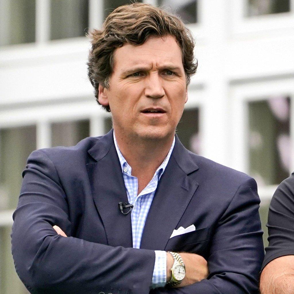 塔克·卡尔森表示：拥有核武器的伊朗能够阻止攻击行为，限制美国和以色列的干预行动，