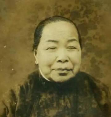 1963年，已经94岁的蒋妙月，向中央提出，说想去台湾，去见一见蒋介石，毛主席指