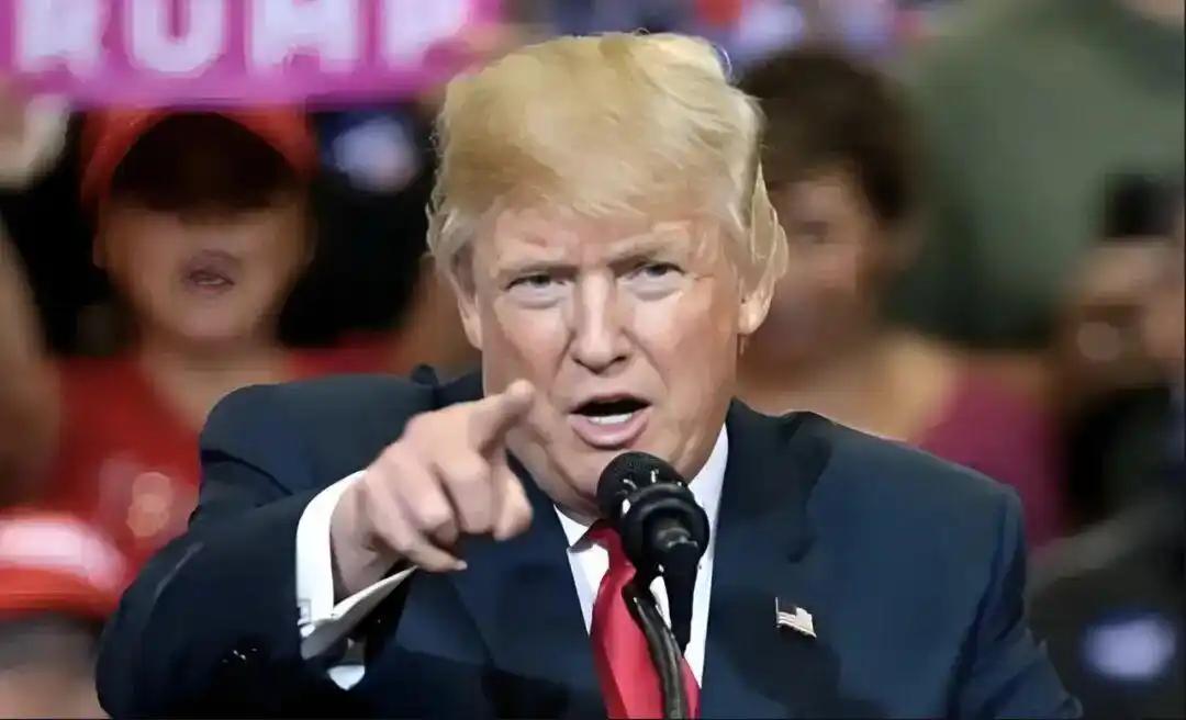 美国被伊朗算计了！美国现在是有武器无高人，伊朗是无武器有高人。伊朗就是要美国放开