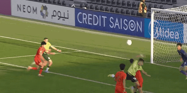 真没想到，今晚中澳∪23对战，最后时刻袋鼠队为了1个积分，居然能使出用手进球的下