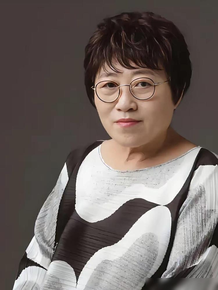 李银河说：“男欢女爱的确让人很兴奋，很刺激，很快乐，但是所有的男女都要记住一个