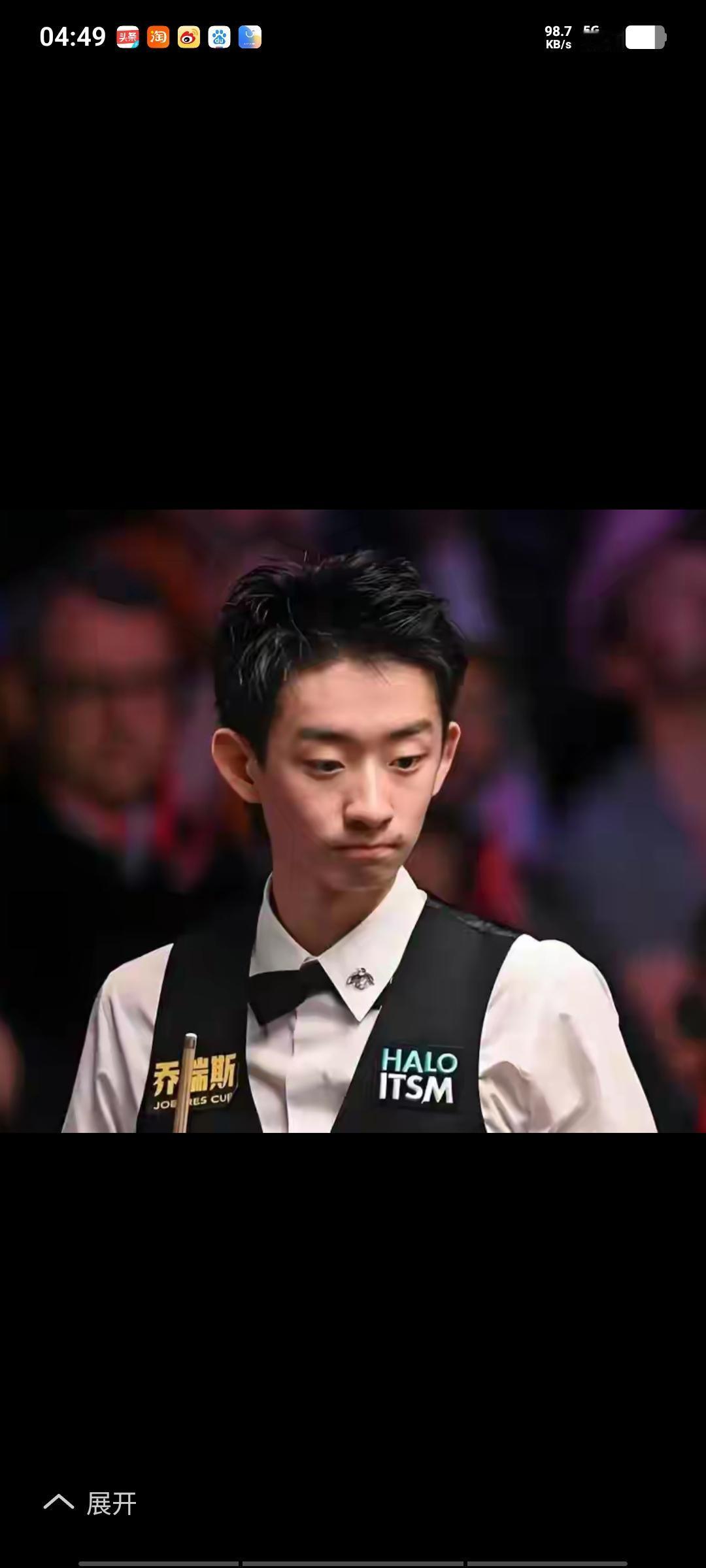 吴宜泽以6比2的比分领先马克·艾伦，为半决赛的胜利开了个好头。今日第一阶段的比赛