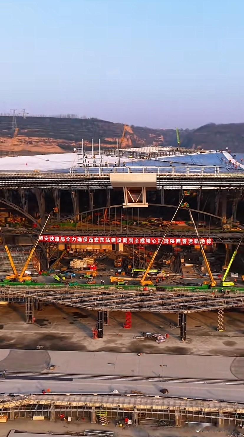 西安东站实拍图：西北特大型高铁枢纽2026年投用西安东站坐落于灞桥区，是陕西
