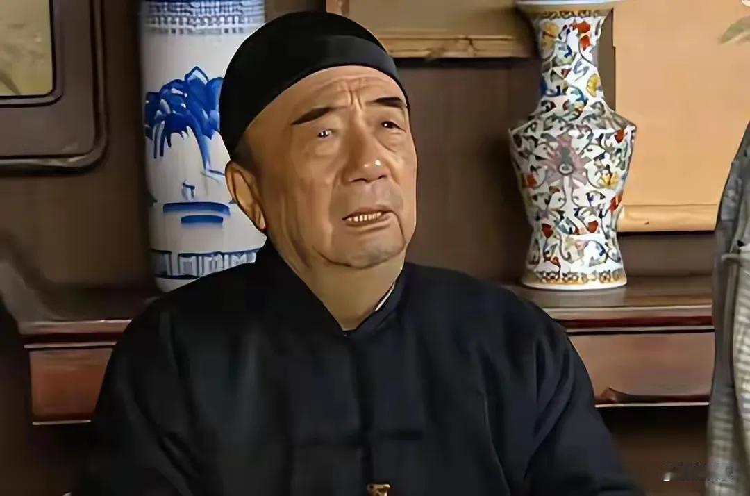 2009年，著名演员李丁因病离世，其妻贾九霄沉浸在丧夫之痛中。11年后，他们的儿