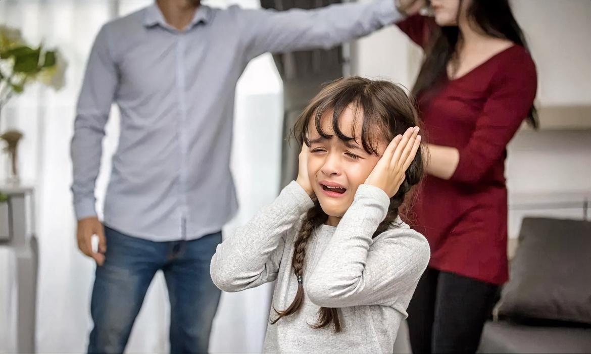 孩子厌学，夫妻关系不好，怎么办我给你讲一个特别真实、也特别扎心的家庭故事。最