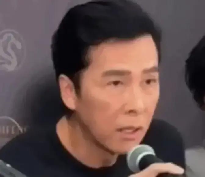 汪诗诗饭局录音被扒，一句圈里谁红谁凉我们说了算直接把甄子丹推到枪口。港媒说廉政