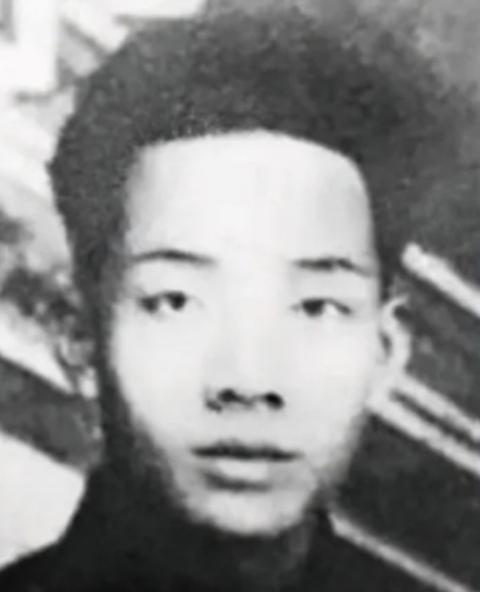 1935年4月13日，南京第一监狱第一次挂上绞索。当天吊死27个人，全是中央特科
