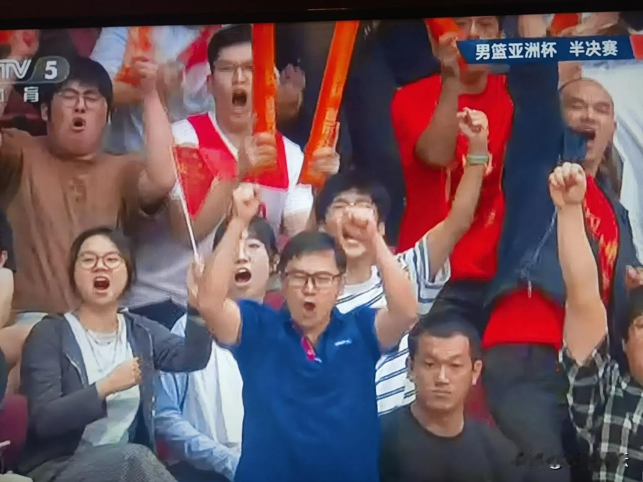 中国队赢了，昂首进入亚洲杯男篮决赛！又是廖三宁！关键时刻再次投中